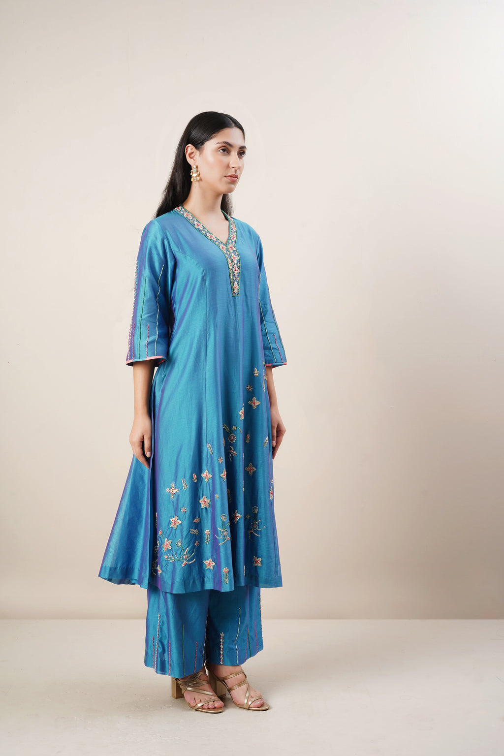 Mayura Suit Set in Blue