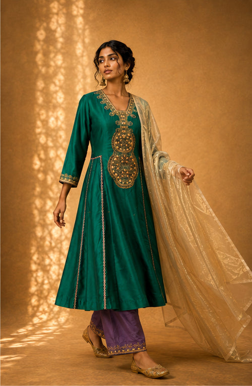 Aaranya Suit Set