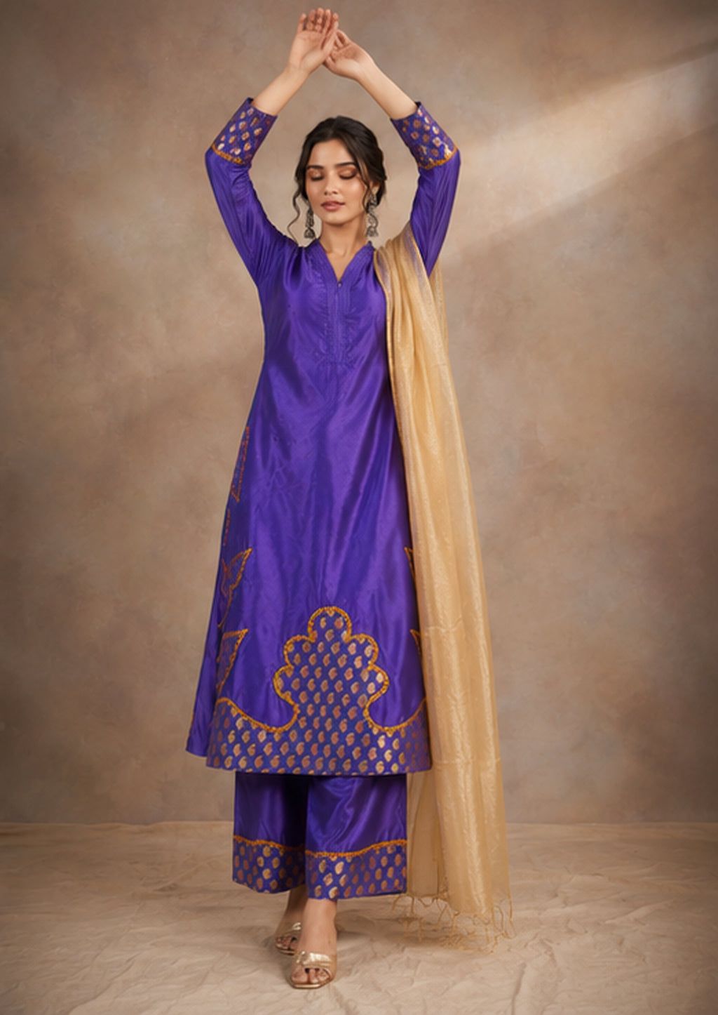 Ruhani- Silk Suit Set